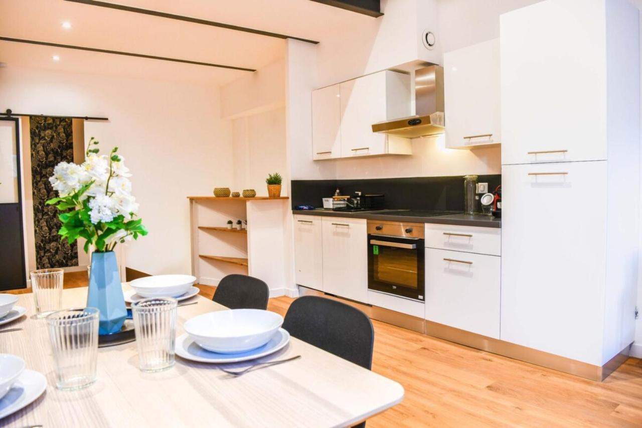 Le Duplex - Terrasse Au Coeur De Marseille Panier Appartement Buitenkant foto